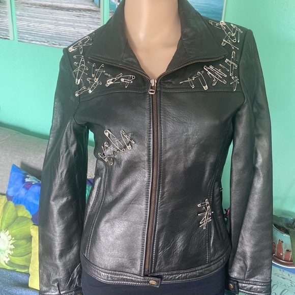 🖤Edgy Leather Jacket🖤 - Picture 5 of 11